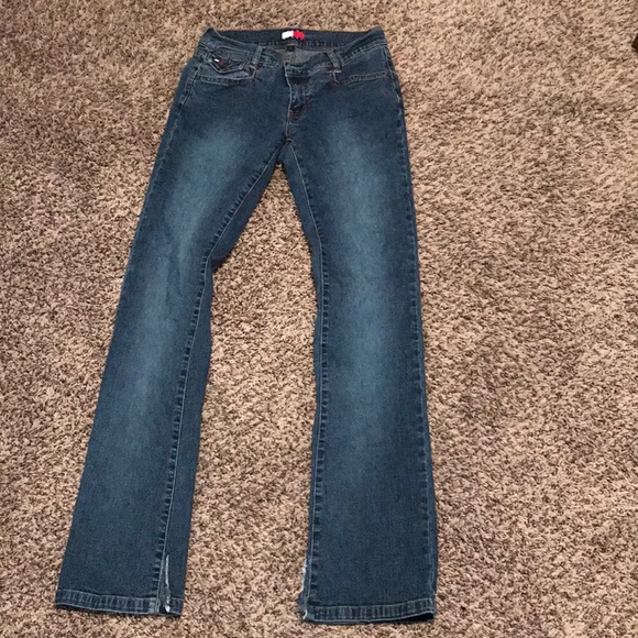Tommy Hilfiger Jeans in a size 5. - Picture 1 of 7